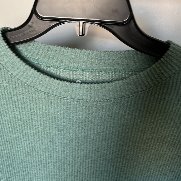 Green Ribbed Sweater - Picture 4 of 5